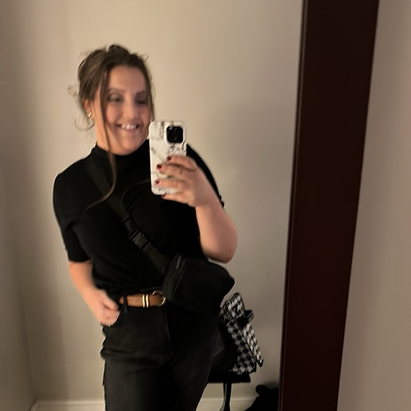 Meet your Posher, Katie - Picture 1 of 1